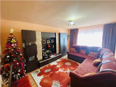 Apartament cu 3 camere de vanzare in Alba Iulia