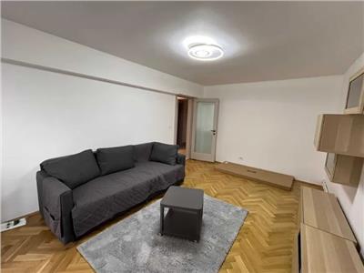 Apartament cu 3 camere de inchiriat in Alba Iulia Cetate